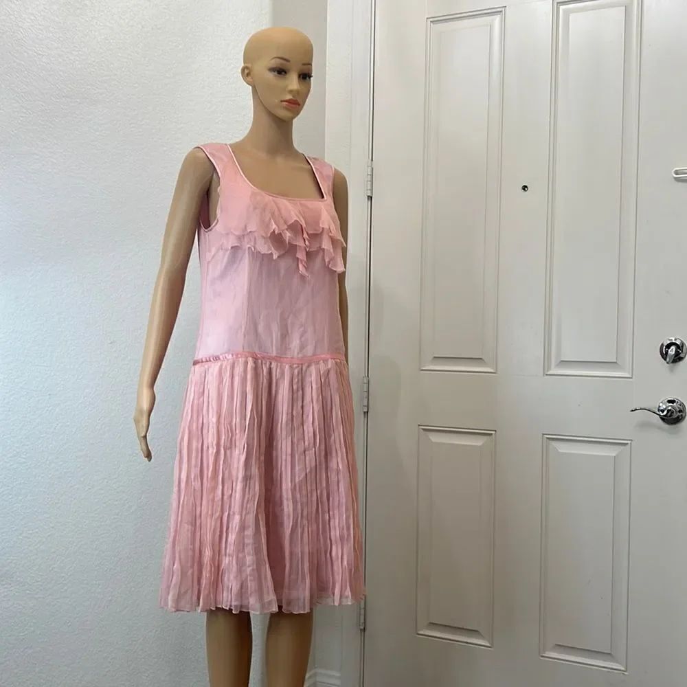 WDNY Dress 💯 Silk Size 10 Square Neck Sleeveless Sheer Pleated Lined Pink Peach